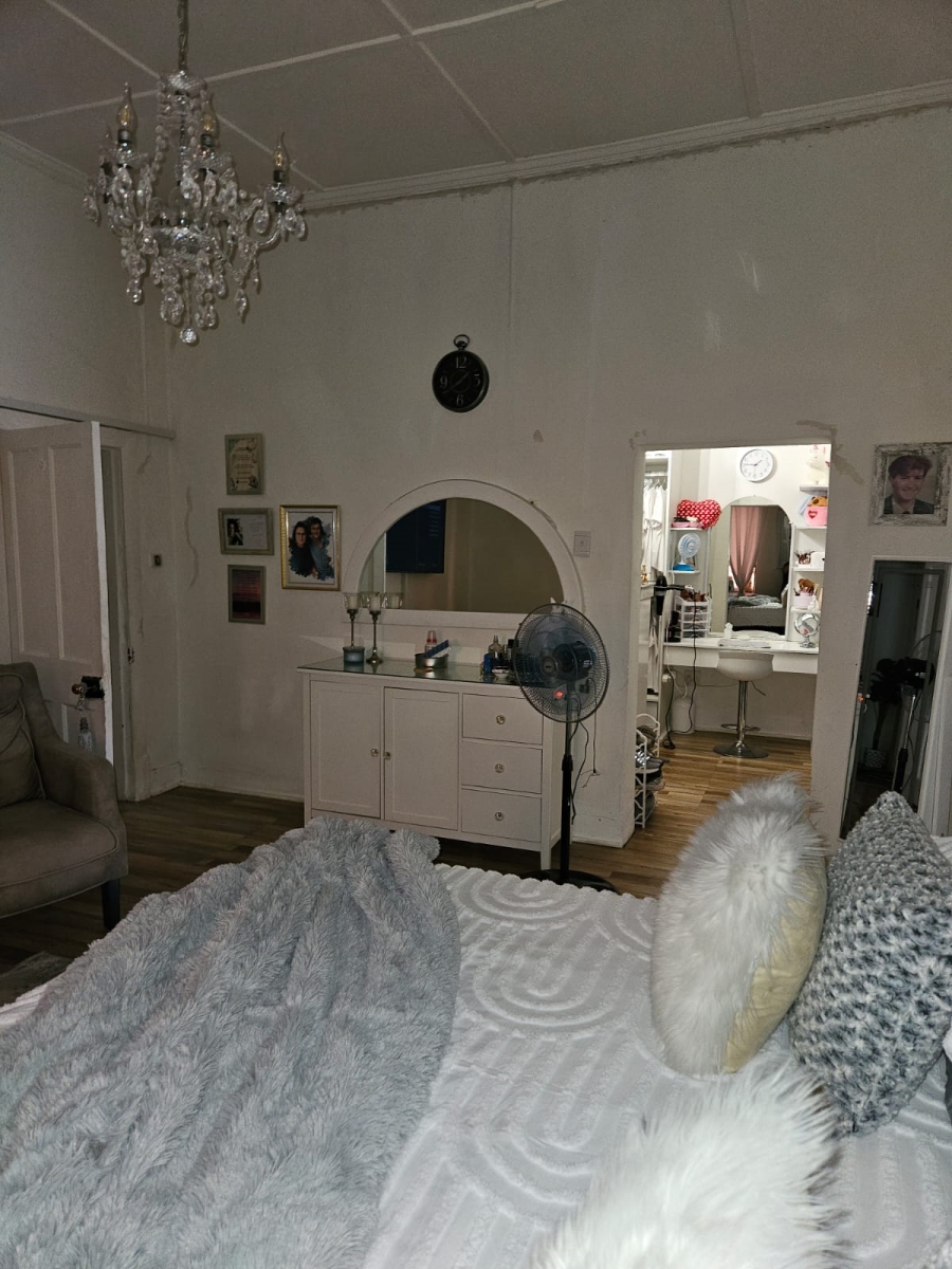 5 Bedroom Property for Sale in Villiers Free State